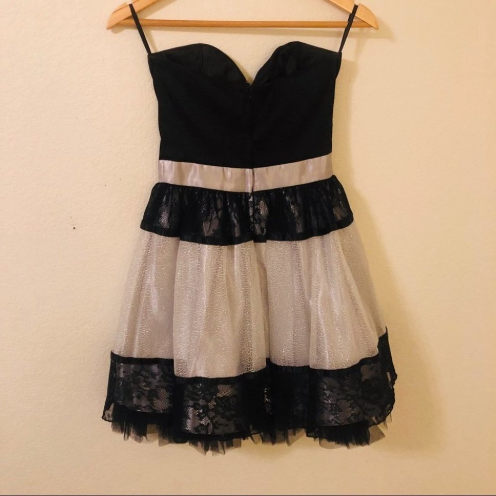 Jessica McClintock Strapless Formal Dress - Picture 7 of 9
